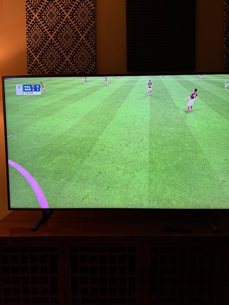 fla9r's tweet photo. @fc26
That was my point of view after being 3x0 game ended 3x3 with a goal 1 minute post extra time. Do better ⁦@EASPORTSFCPro⁩ https://t.co/vZZ0062l32