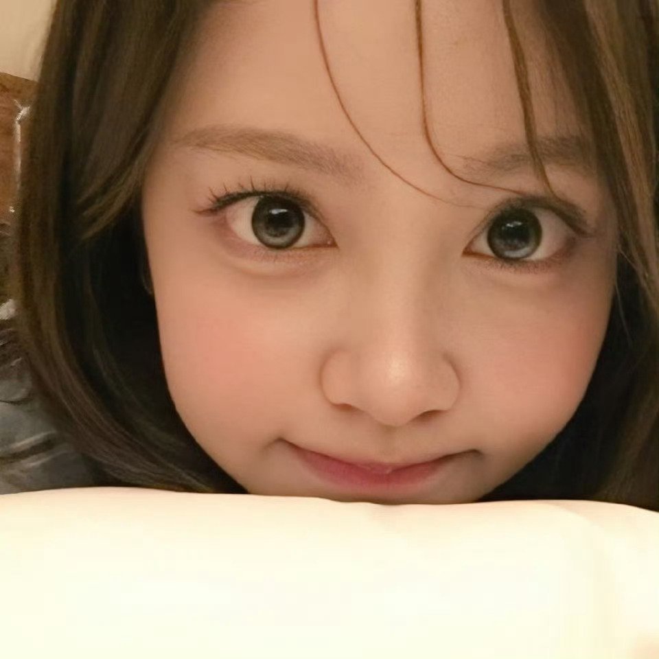 BaekLight7 tweet media