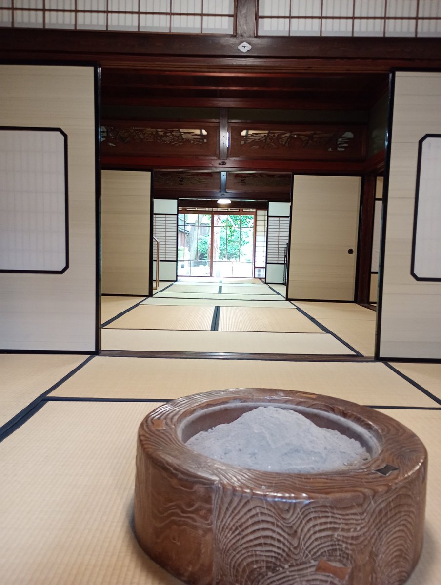 VNTLN's tweet photo. 旅行しています https://t.co/qCZijiIsAu