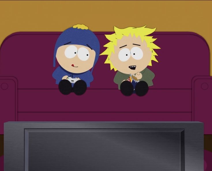 hihehema's tweet image. #southpark #spcreek
What if Craig tries to be a gentleman bf by helping Tweek tie his shoes, but he can't even tie his own yet (Laura does it for him

the shoes end up so fucked that its impossible to untie it again. Tweek thanks him anyway because he has now 0 risks of falling😂