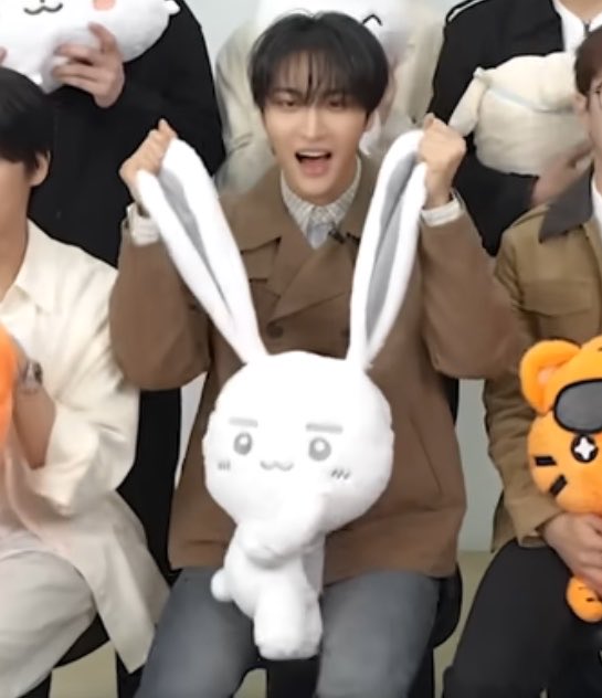 떵⋆⭒˚｡⋆ tweet media