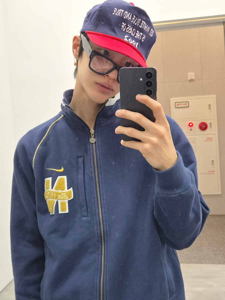 riize archive tweet media