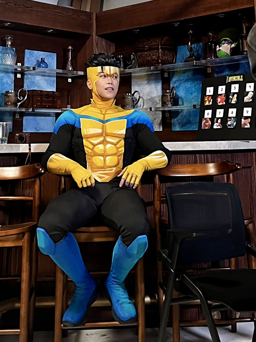 Aleks Le | MARK 🐝 in INVINCIBLE VS tweet media