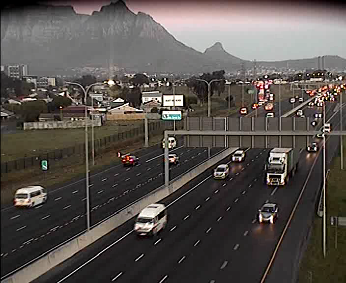CapeTownFreeway's tweet image. Update: #Congestion: N2 Inbound at Jakes Gerwel, is cleared. #BeTheChange