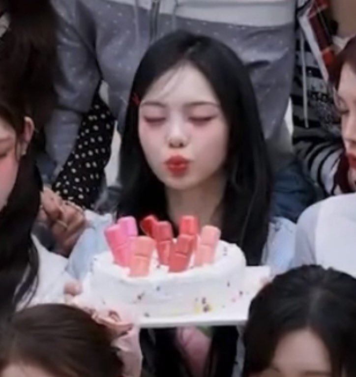 𝐚𝐜𝐡𝐚𝐧𐙚 ݁˖ tweet media