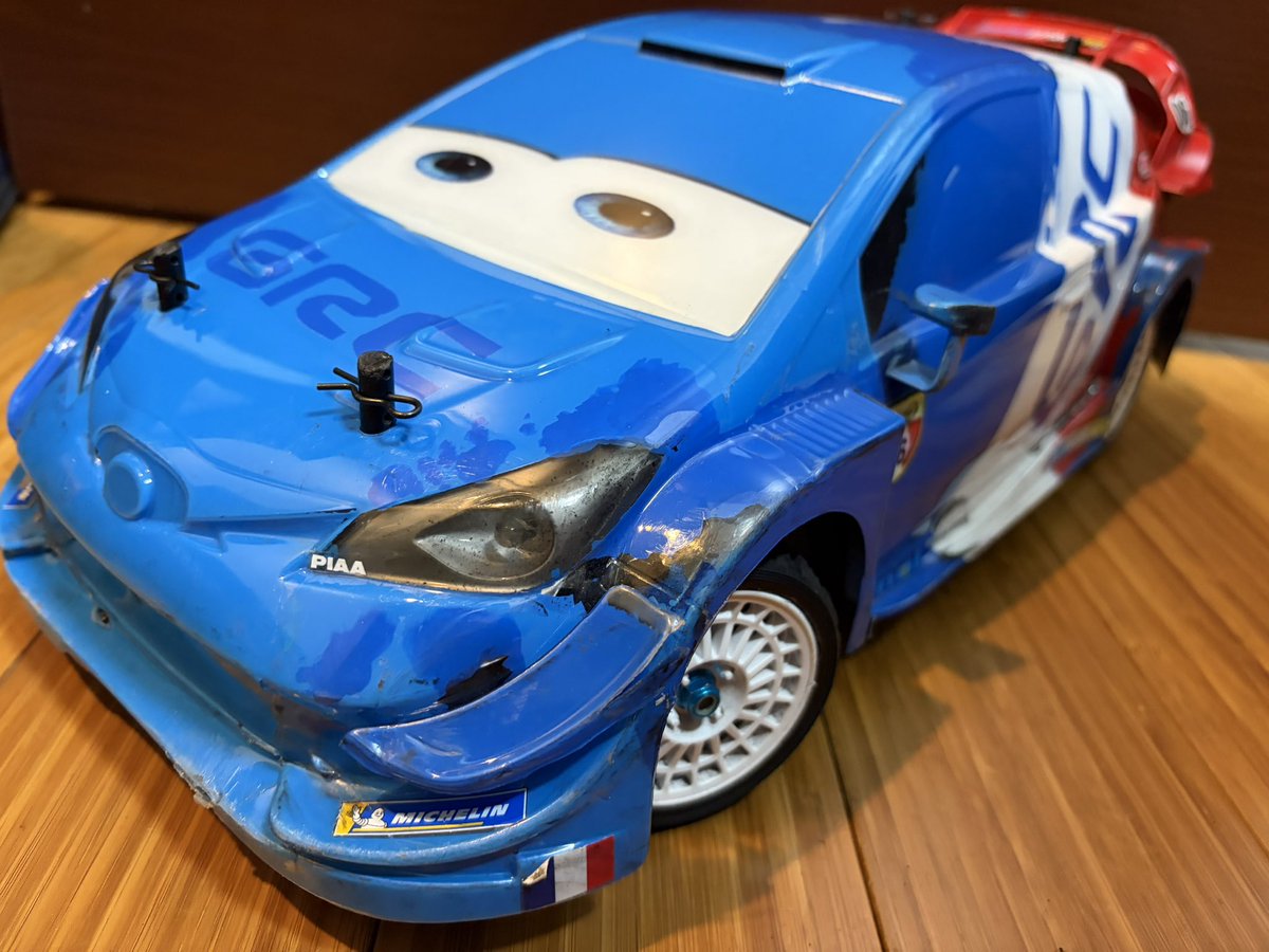kimi_f194's tweet photo. #タミヤRC #XV02PRO 
前回のメンテナンス時にスタビ外したんですが、ロールし過ぎて走りにくかったので再装着 https://t.co/gCoujRItf8