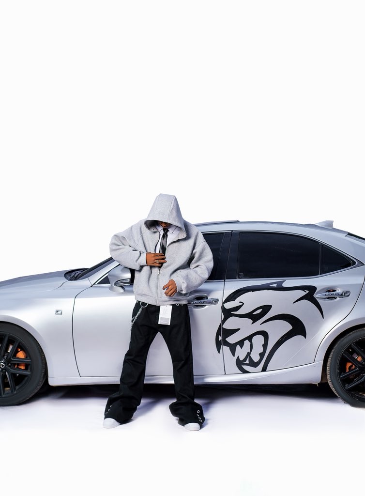 Sam Betting Family tweet media