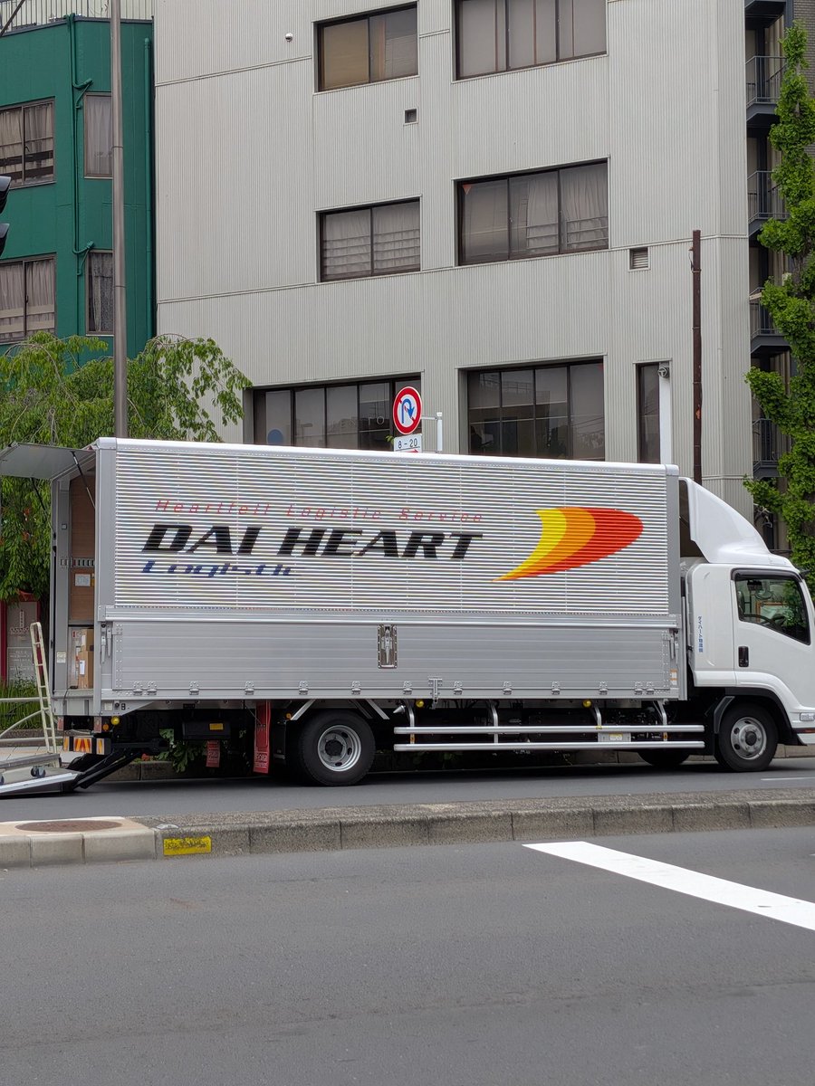 まるち tweet media