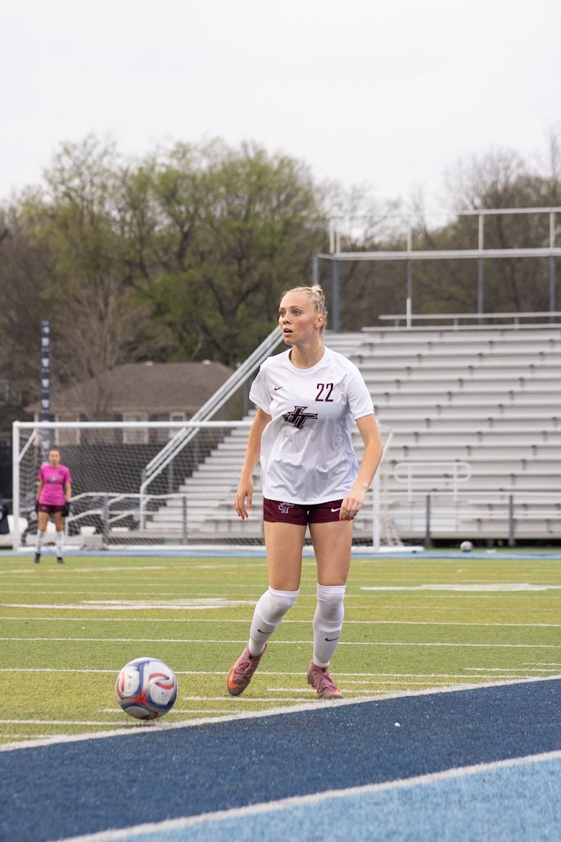 Ellie Barnett • Left-Footed CB • ECNL 27/28 tweet media