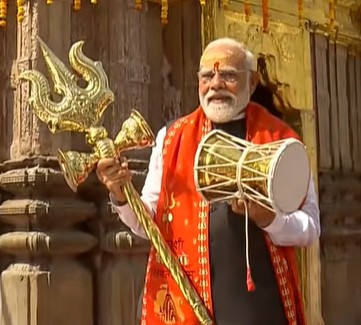 bhagatram2020's tweet image. विकसित भारत बनाने के लिए 18-18 घंटा कितनी मेहनत कर रहा है ये महामानव 😱🙏