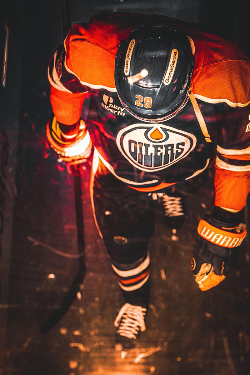 NHL tweet media