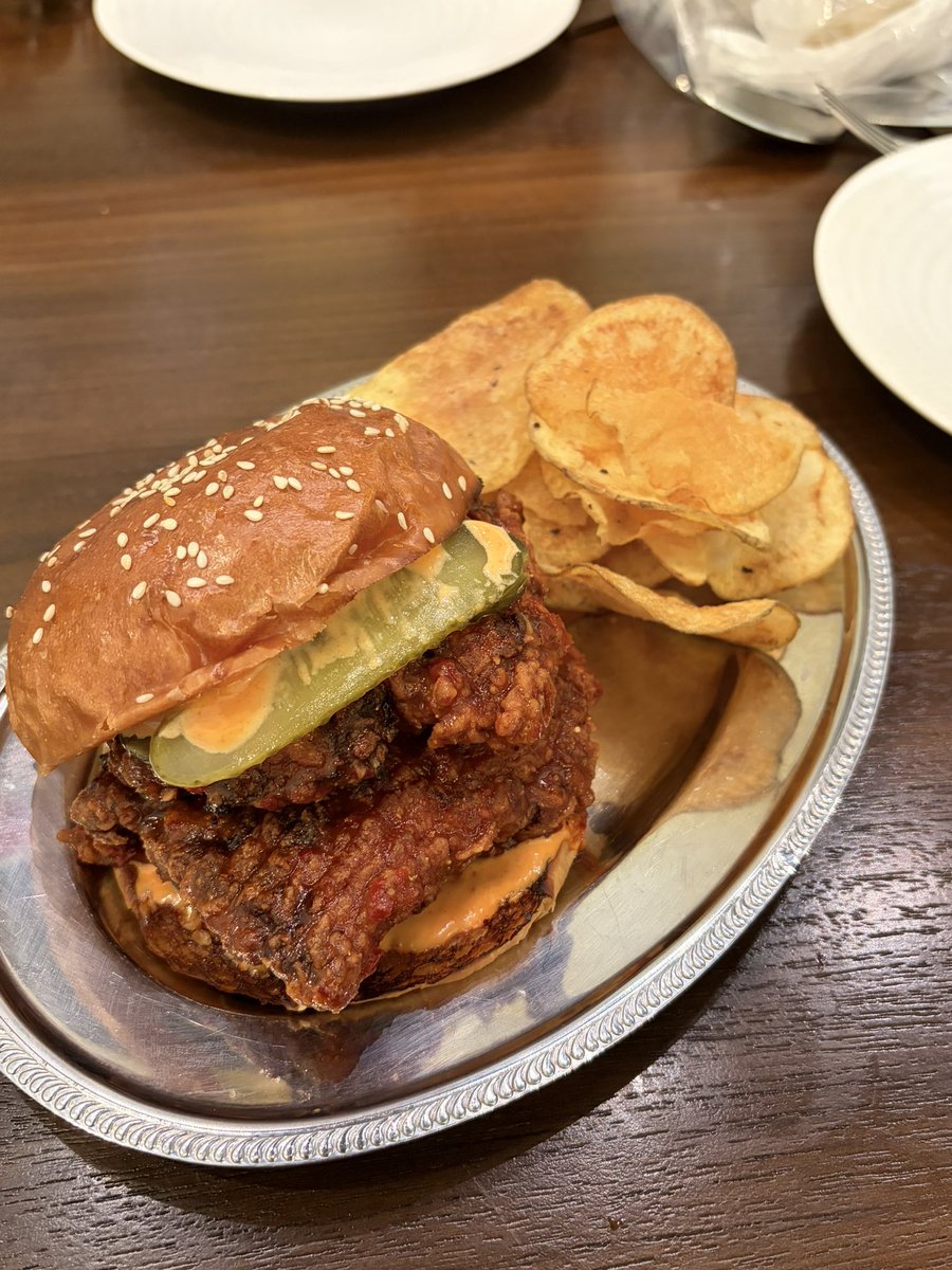 irbahsalss tweet media