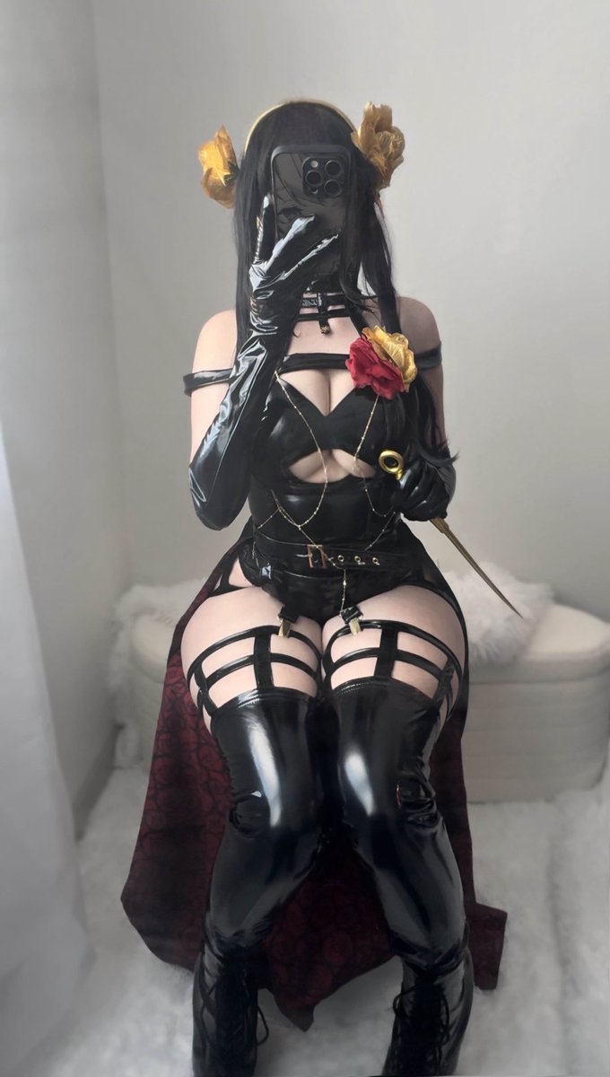 lilith tweet media