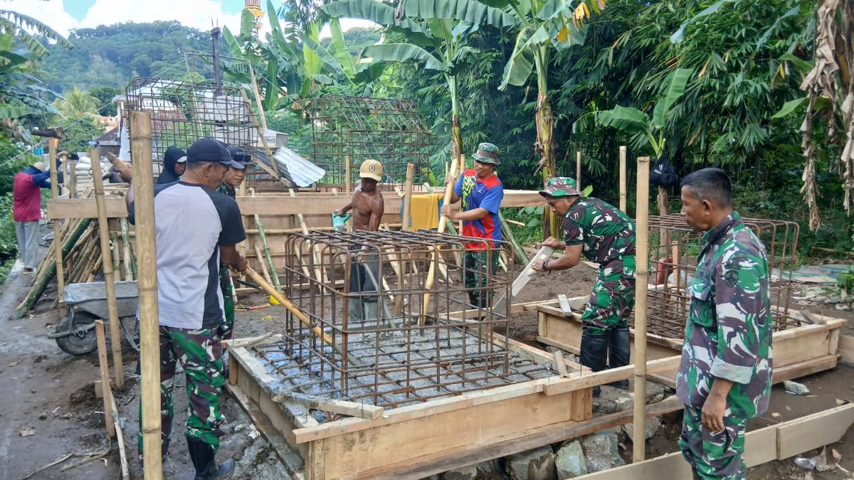 Kodam9Udayana's tweet image. Pengecoran Sisi Selatan Dikebut, Jembatan Garuda di Lombok Barat Kian Mendekati Rampung

#JembatanGaruda #TMMD #GotongRoyong #TNIManunggal #LombokBarat