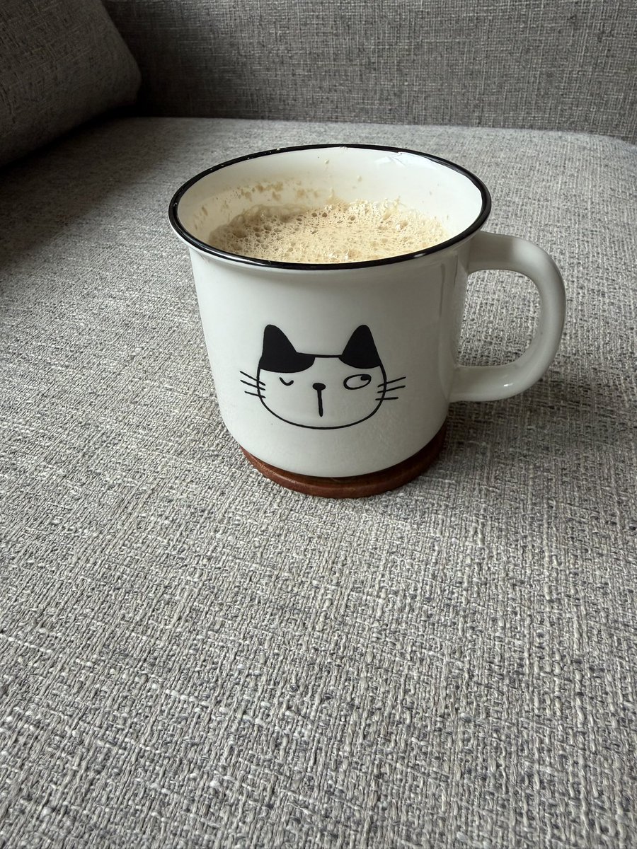 Ambarseriya's tweet image. Good morning 
Woke up to a beautiful morning 
But first thing #coffee