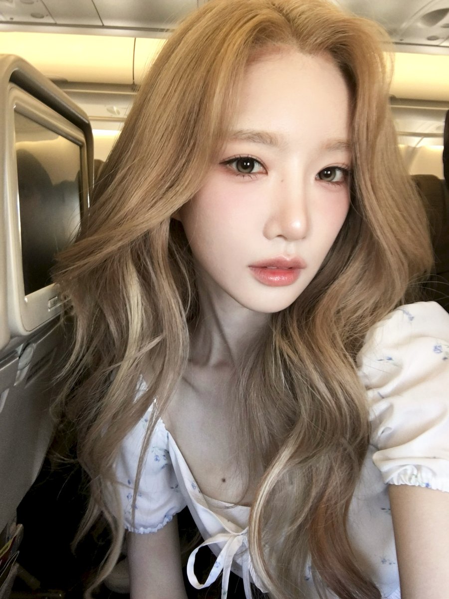 tripleS official tweet media