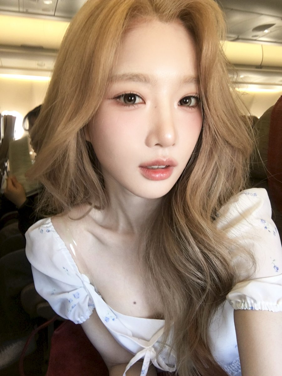 tripleS official tweet media