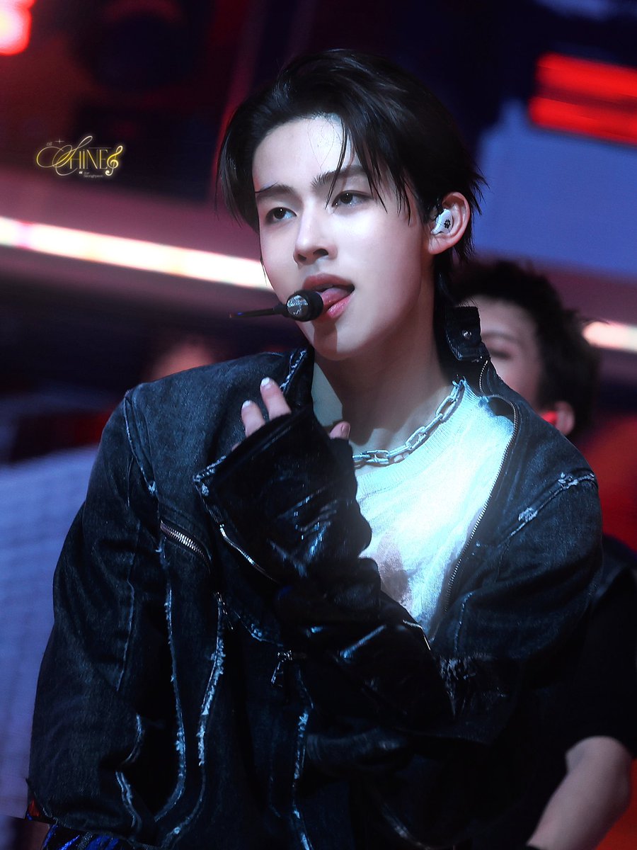 𝄞 𝐒𝐇𝐈𝐍𝐄 tweet media