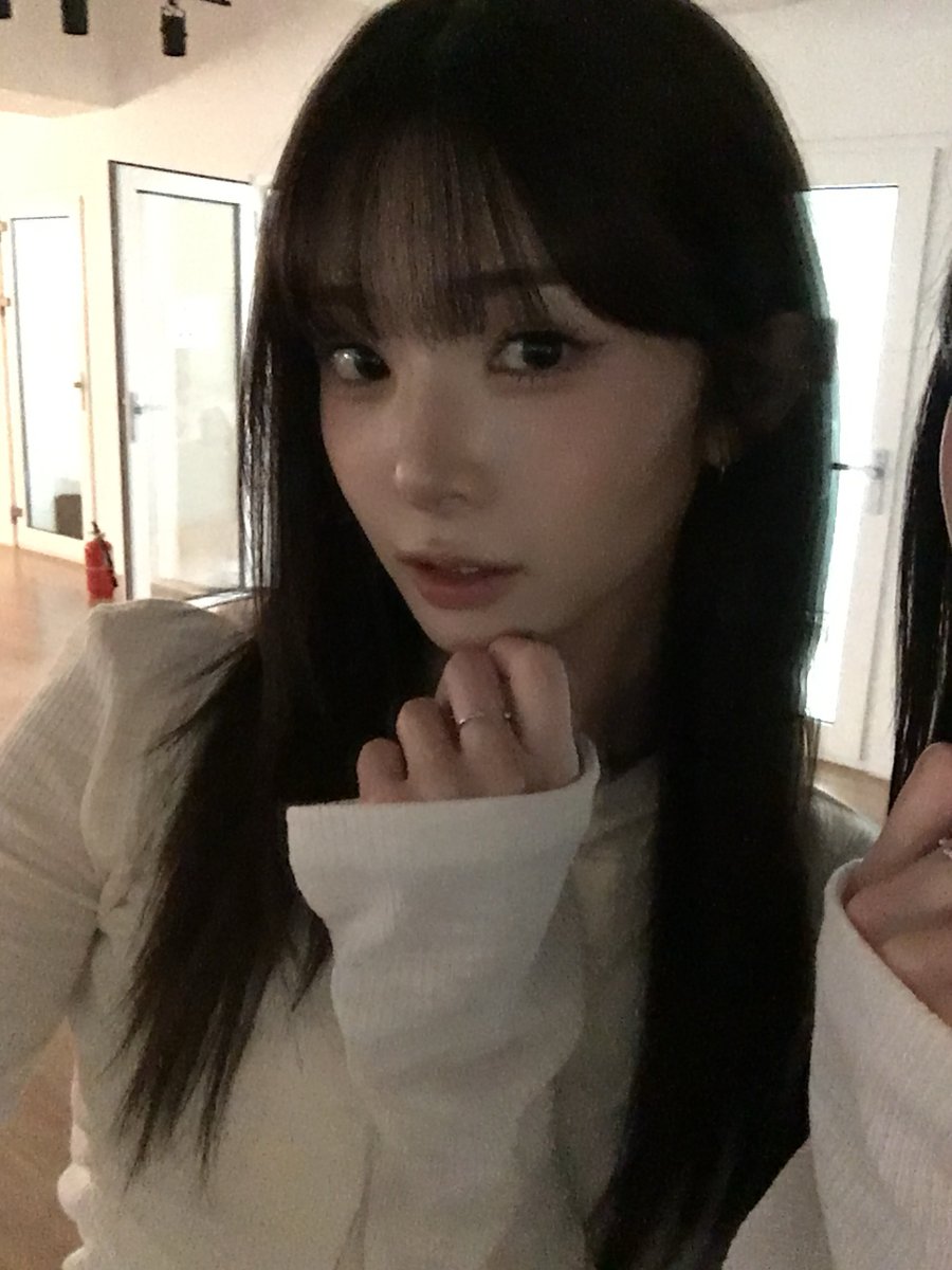 tripleS official tweet media