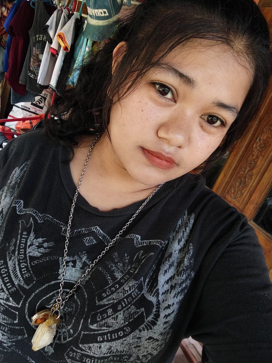 นะริมล รอดพล tweet media