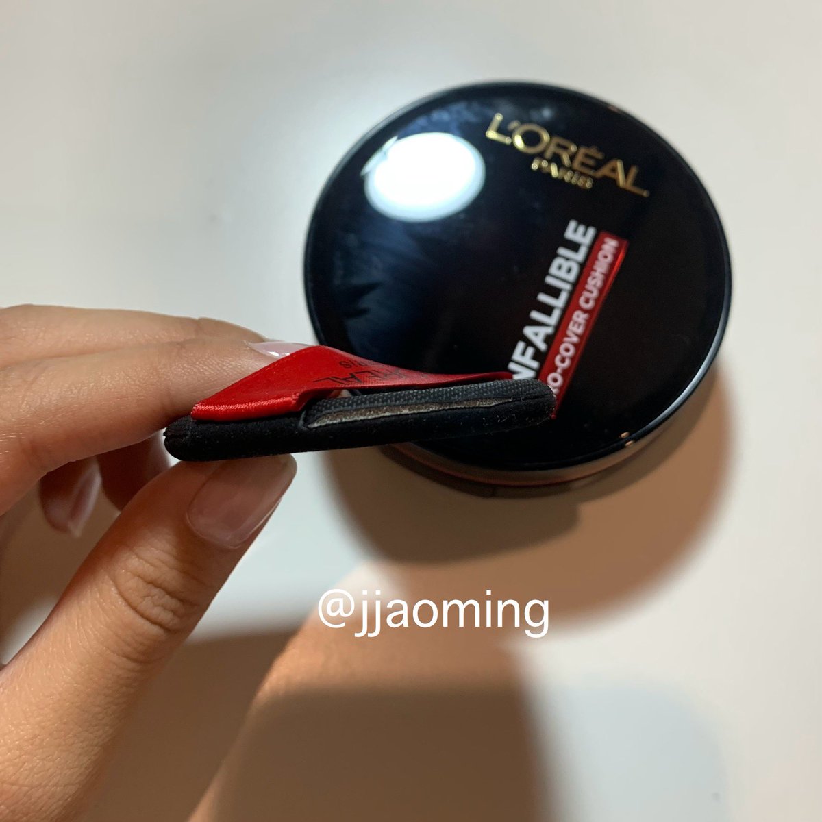 jjaoming's tweet photo. คุชชั่น L’oreal 240
ใช้แล้ว เหลือประมาณ 80%
200 บาท

**พัฟขาดนิดหน่อยใช้งานได้ปกติ https://t.co/6gwxIvYSe0
