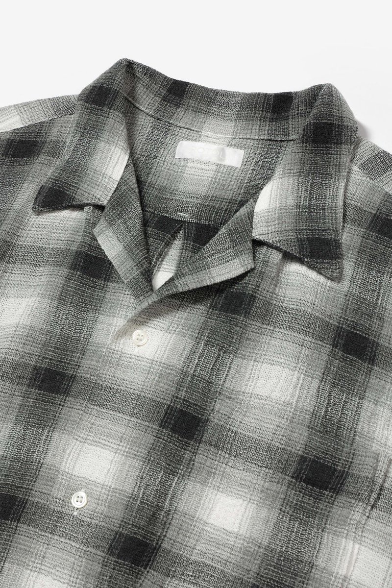 MatsuyamaDisarm's tweet image. ROTOL ( ﾛﾄﾙ )

•

Dry Ombre Open Collar Shirt – White

disarm.jp/item/46649

#rotol
#2026SS
#newarrival
#matsuyama
#ehime