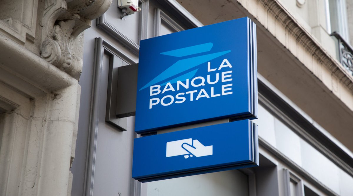 total_bug's tweet image. 🔴 Depuis cette nuit (~2h du matin), une panne empêche les clients de La Banque Postale de se connecter à leurs comptes en ligne. Cela concerne le site et l'application mobile. #LaBanquePostale #panne #bug #totalbug
