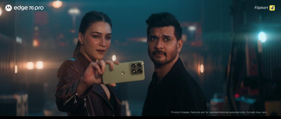 Kriti Sanon makes night photography feel effortless with the Motorola Edge 70 Pro, those low light shots actually look clean and real. Going live today at 12PM on Flipkart so yeah this one’s worth checking out #motoedge70proSaleOnFlipkart