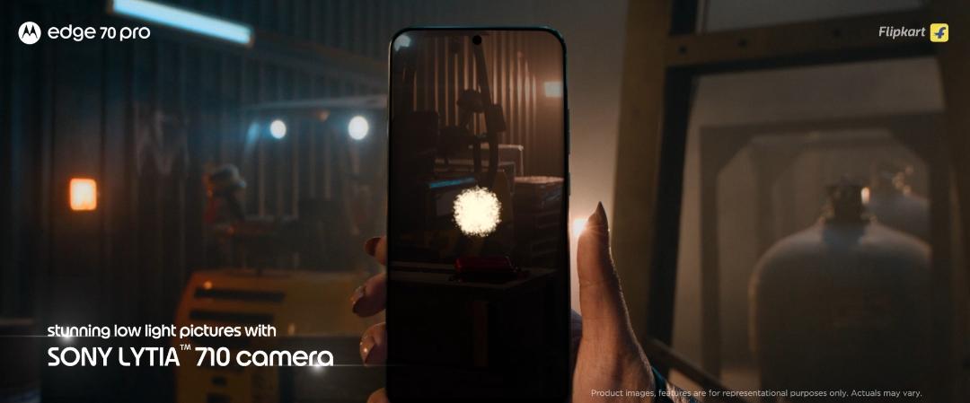 chuphojapoojaa's tweet photo. Kriti sanon has lit up every angle. Captures motions in the best possible way. No available on flipkart.
#motoedge70proSaleOnFlipkart https://t.co/AYHgZOvs0Q