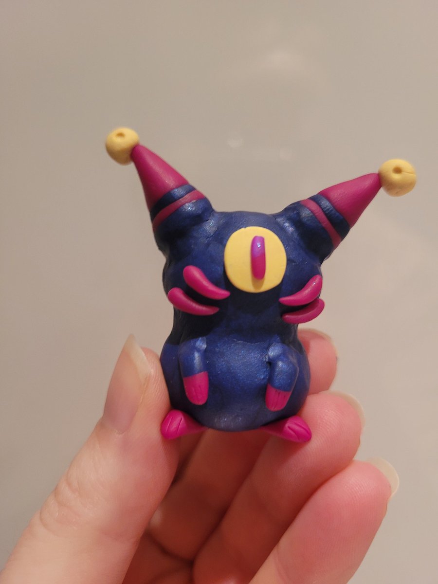 ruby_zimm's tweet photo. My friend showed me how to use polymer clay so I made Phantom #bettelful https://t.co/ATi9CDIh90