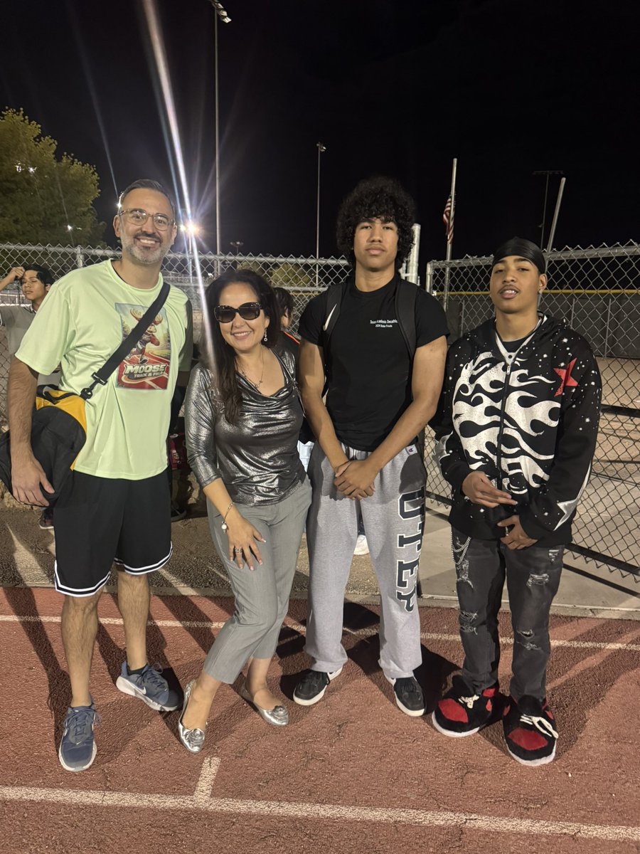 RuvalcabaVSP's tweet photo. We are VSP strong 💪! One for all &amp; all for 1 . 

VSP West Div 2 track meet priceless Kodak moments ! 💪 
@EPISD_COTE @SISD_PR @michaelanajera1 @SISD_ES @SISD_PR @SISD_Herrera @jim_vasquez20 @JNunn_ADM @sisd_hr @SISD_ES @blissmwr @USWNT @USMNTONLY1 @JNunn_ADM https://t.co/i5RpwjThts