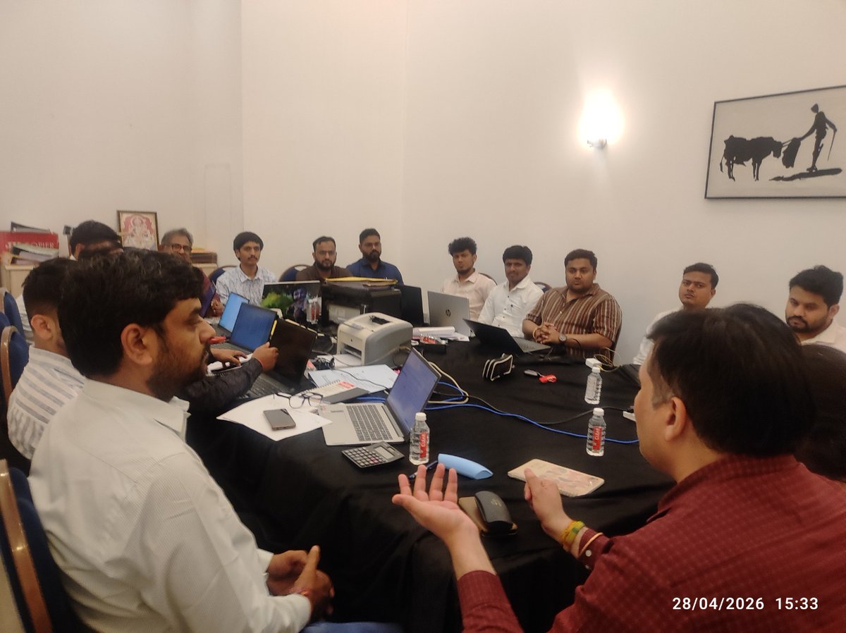 IFFDC_Ltd's tweet photo. The Head of Finance at IFFDC provided the officials of the second batch with a brief overview of the audit preparations. It addressed their queries, ensuring that the audits could be completed within the stipulated time. In the 2nd batch, 8 state officials participated. https://t.co/90lxYVVRkf