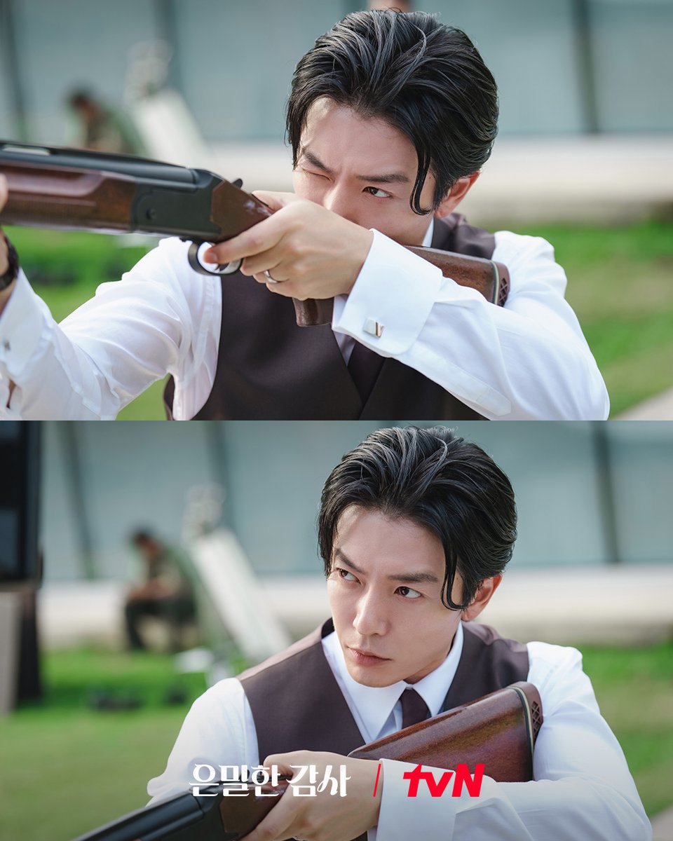 CJnDrama's tweet photo. 쓰리피스 수트의 악마
쓰리피스 수트의 권위자
쓰리피스 수트의 김재욱🖤

[토일] 밤 9:10ㅣtvN

#tvN #은밀한감사 #FilingforLove
#즐거움엔20tvN #스트리밍은TVING #Wavve #웨이브 https://t.co/WkEJydxDpC