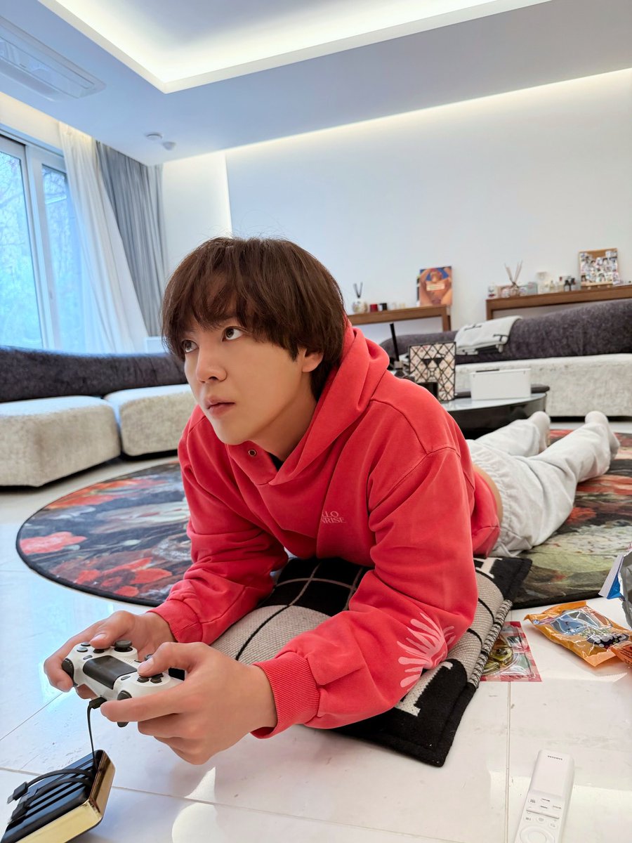 PecooCin's tweet photo. 【美韓】チャン・グンソクに投票完了！現在の得票数:3027票
チャン・グンソク「俺にずっとついてきて❤️」
人気投票はこちらから↓
 https://t.co/iNlKWCn7fH #チャン・グンソク #JangKeunSuk #장근석 #チャン・グンソクからのメッセージ https://t.co/tPRG6Pe8rQ