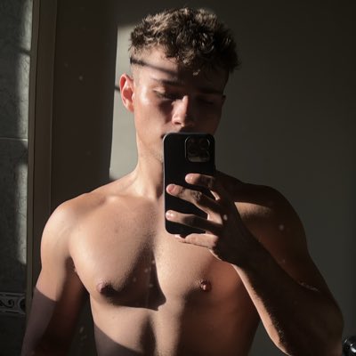 Matteoxx_22's tweet photo. #NewProfilePic https://t.co/VwriYl4xNl