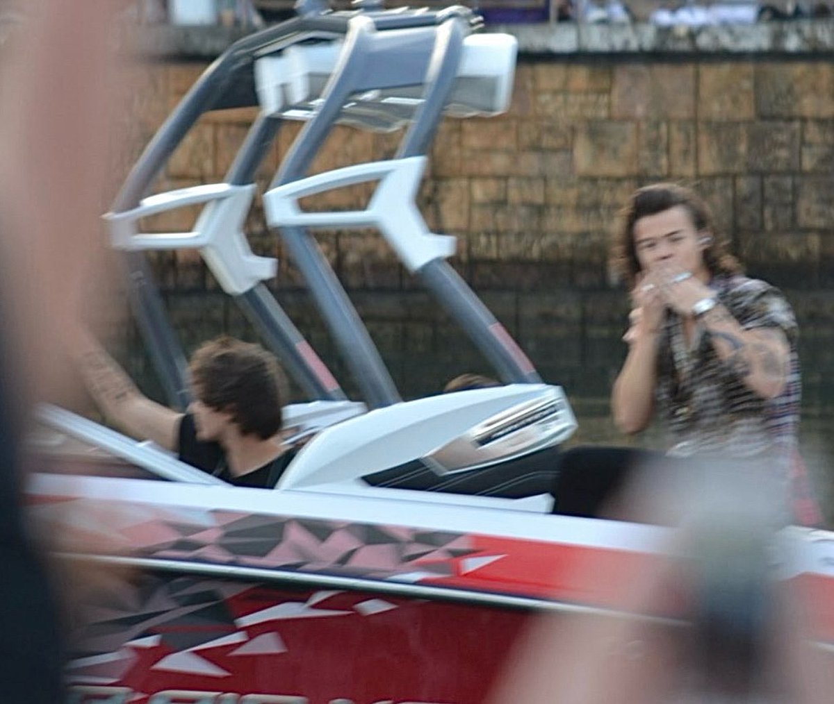 ely charts and updates tweet media