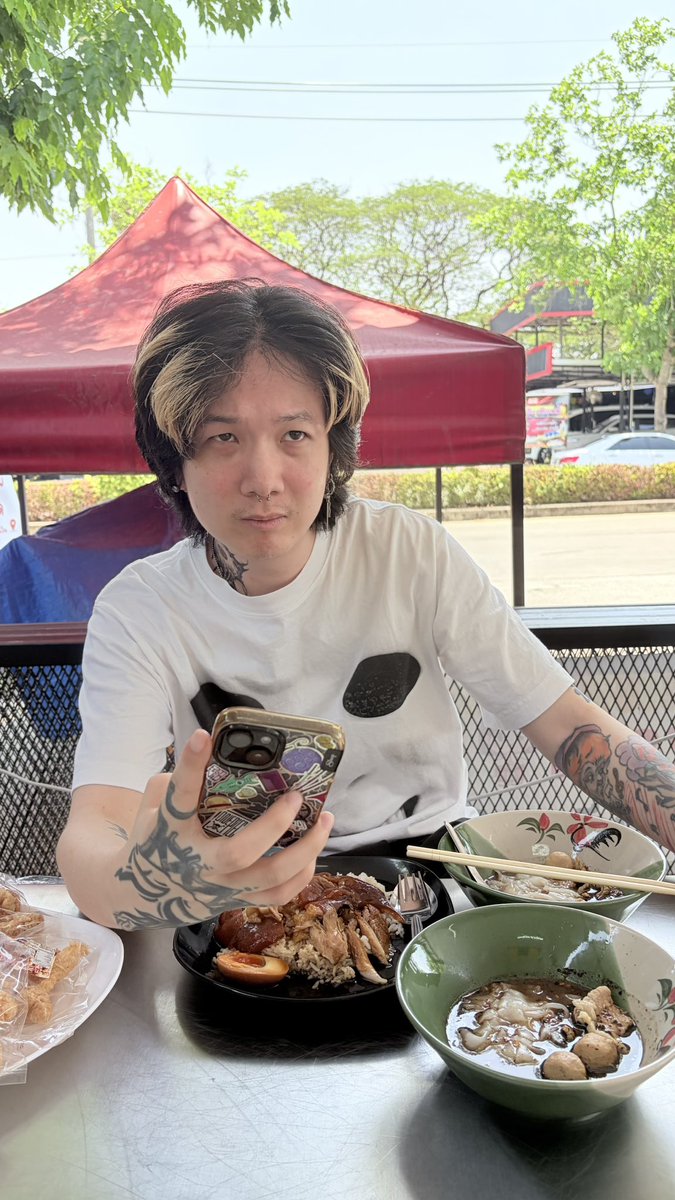 — gamishappy🌻 tweet media