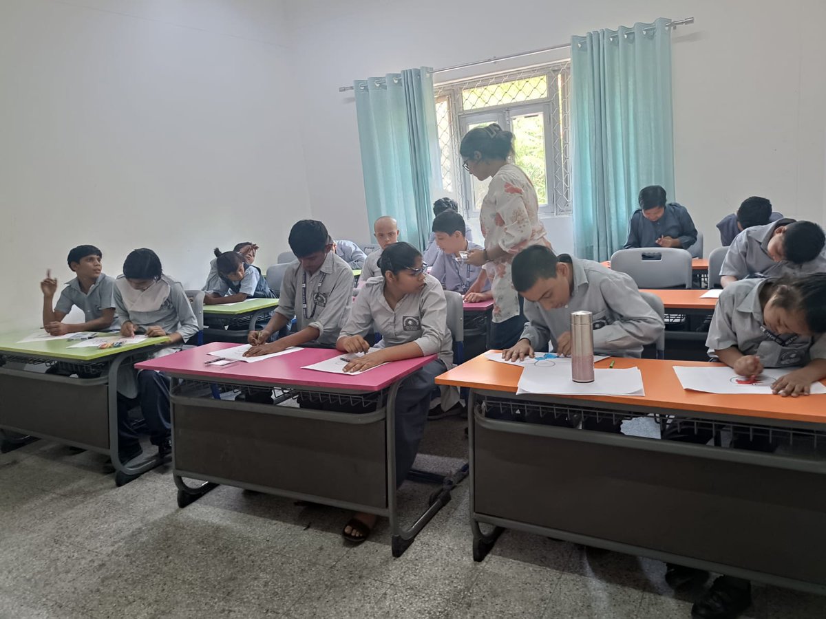 niepidmsecnoida's tweet photo. An interactive Painting program was organised at NIEPID-Model Special Education Centre (MSEC) for the visit of professionals from Dynata Company on 27th April 2026. A total of 50 students with special needs actively participated in a structured painting activity conducted https://t.co/w8Qj3GqmE4