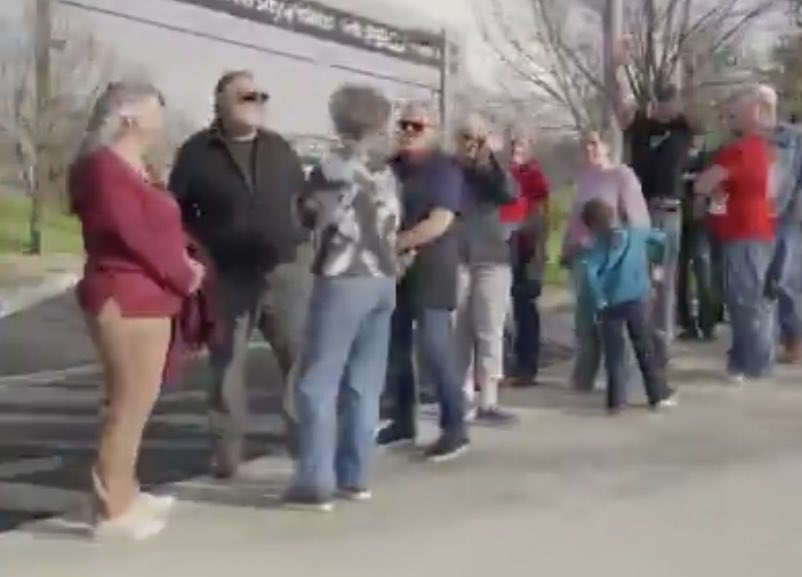 Owen Benjamin 🐻 tweet media