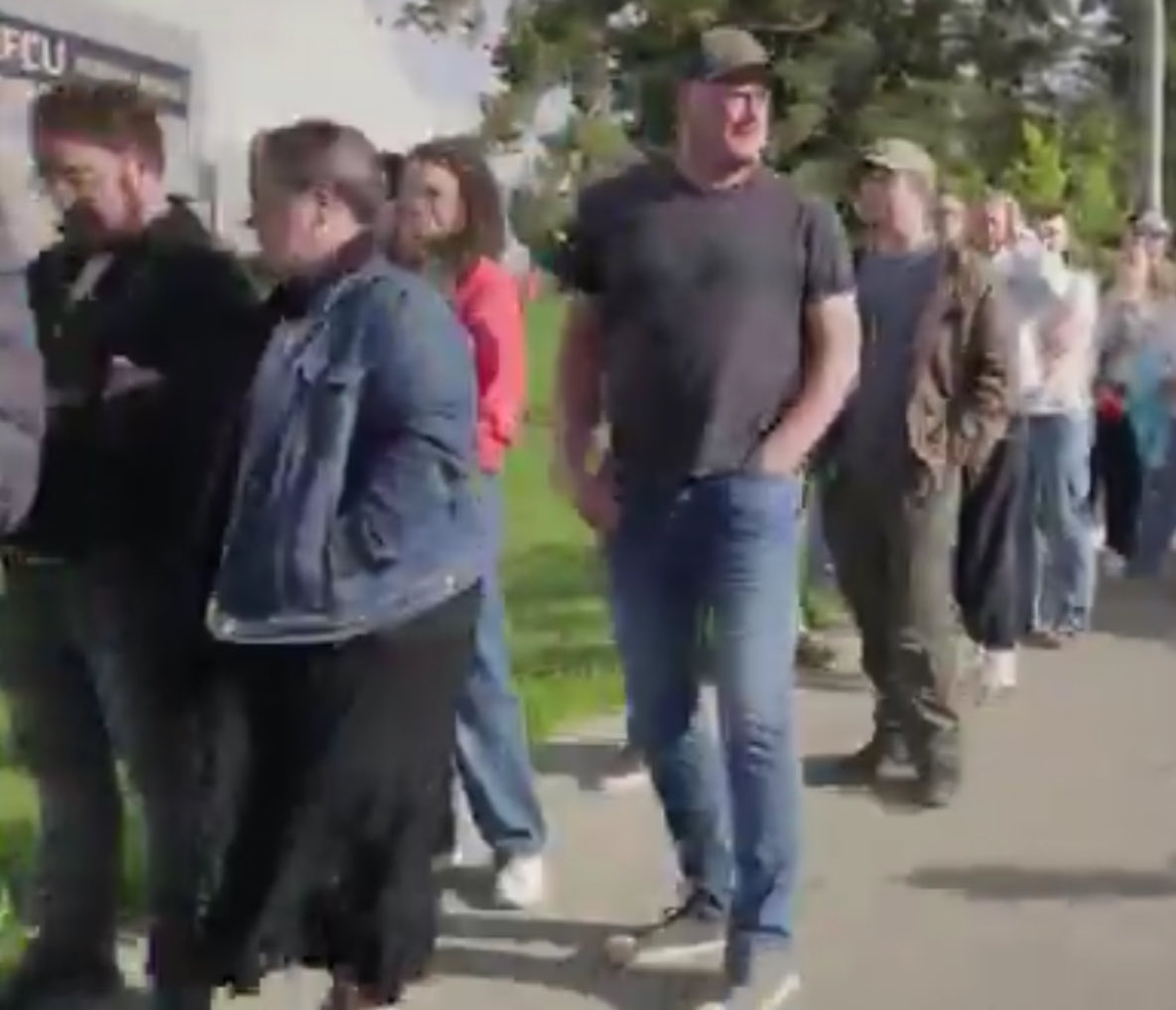 Owen Benjamin 🐻 tweet media