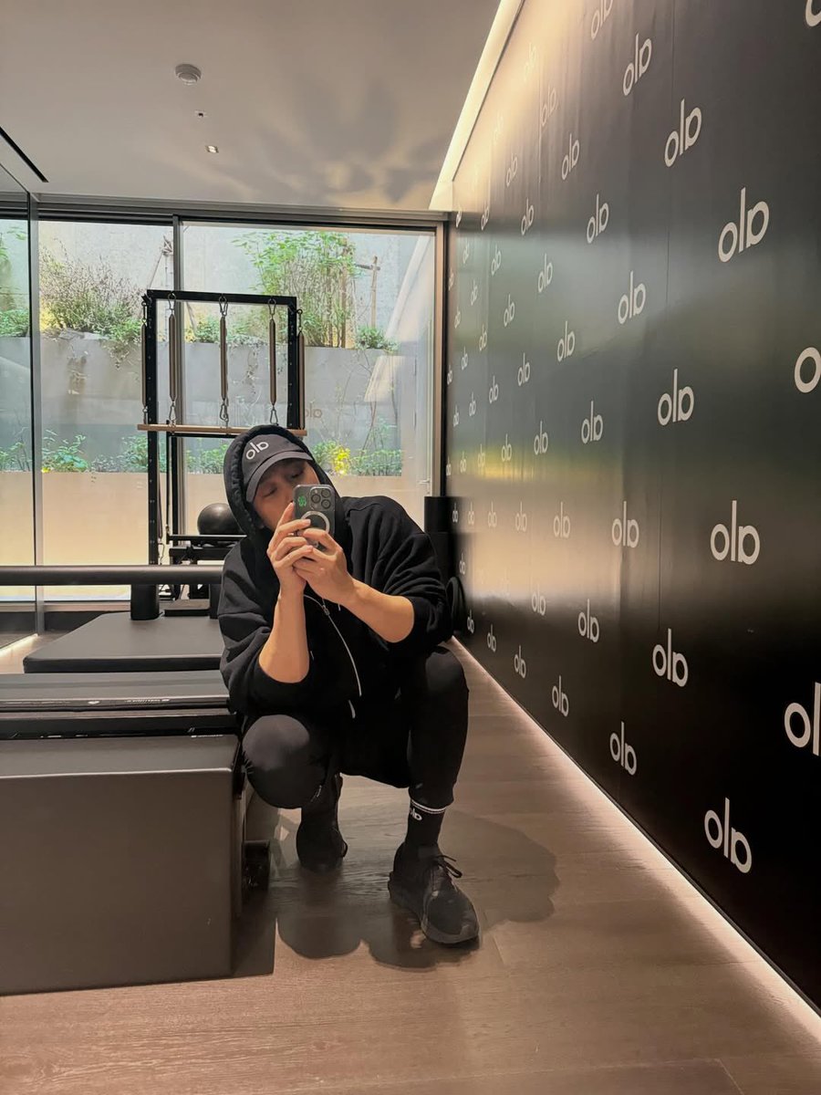 로미︎ ໒꒱ tweet media