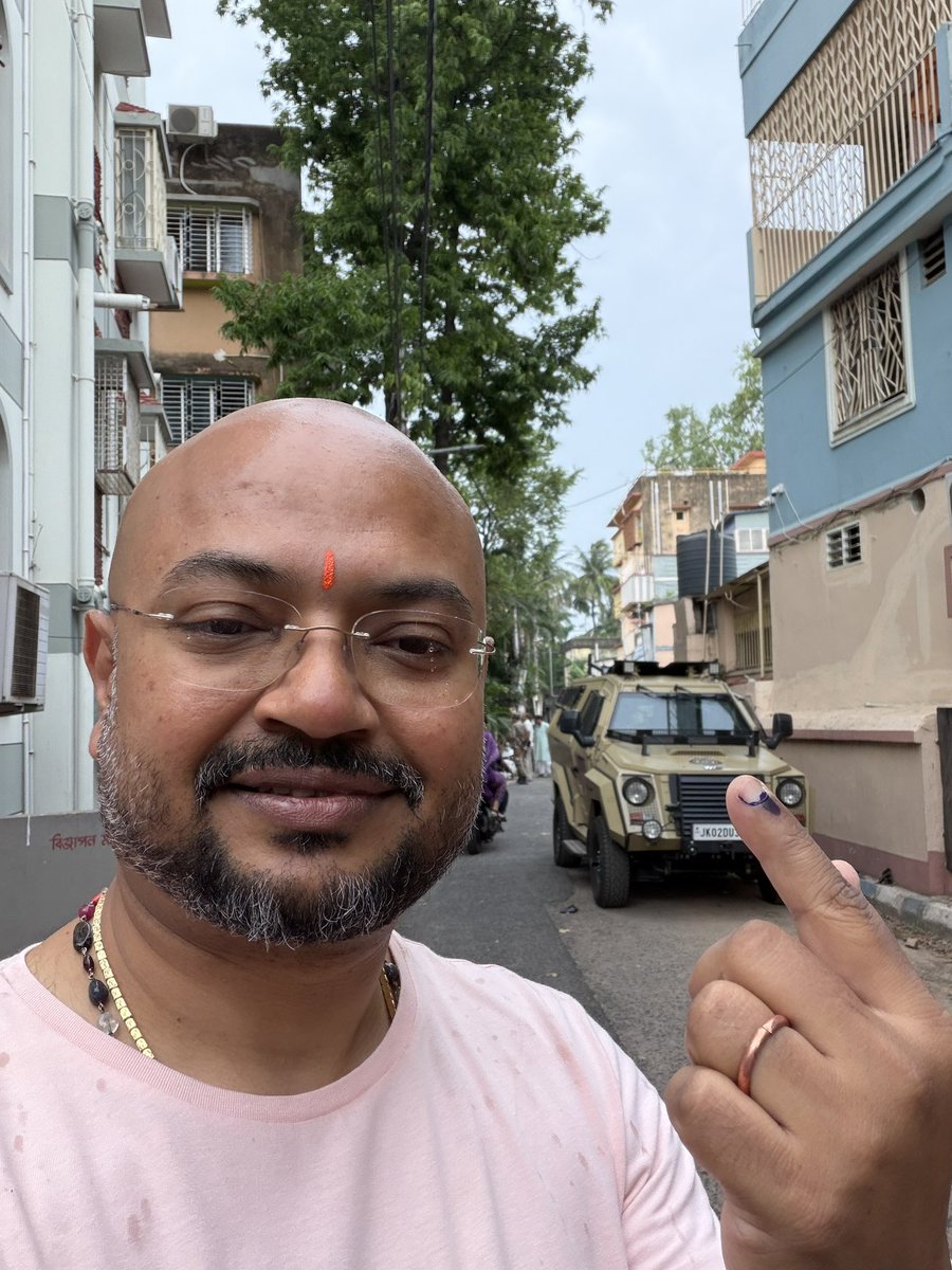 SanjoyBasak27's tweet image. Yesterday , I travelled 6,500 km from #Uganda, Africa just to cast ONE Vote.

Not because it was easy. Not because it was convenient.
But because I believe our future is worth every mile, every effort, every sacrifice.

Standing at the polling booth today, I felt a deep sense of