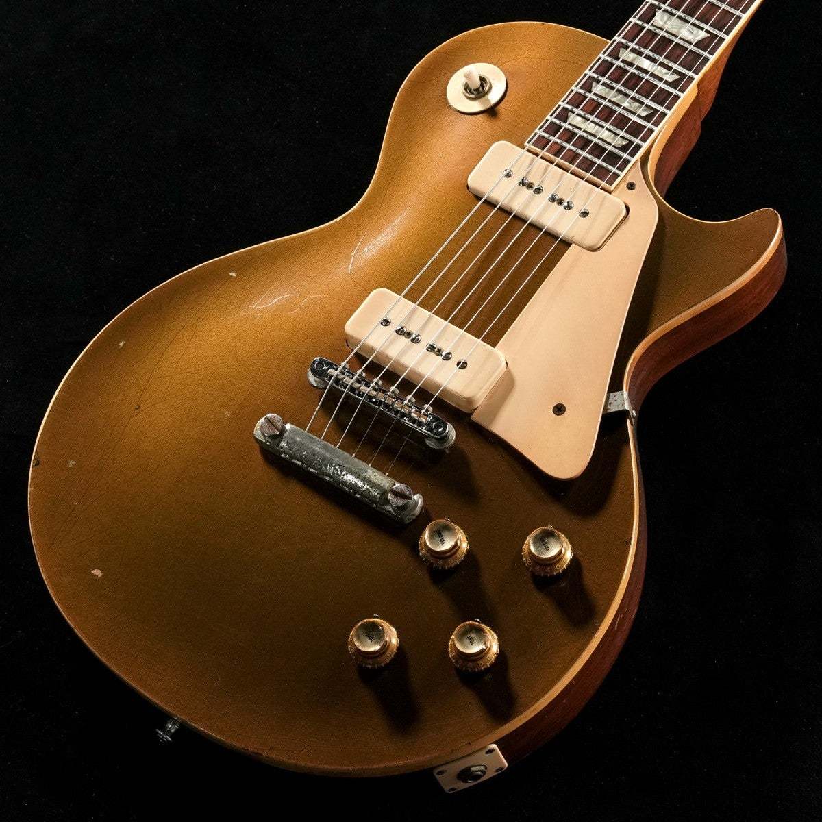 1484shibuya's tweet image. 1969年製、Gibson Les Paul Standard Gold Top。使用感はございますがプレイアビリティは良好です。ぜひこの機会にご検討くださいませ。
store.ishibashi.co.jp/view/item/0000…
#Gibson #Vintage