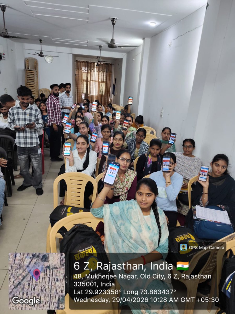 npsgnr335001's tweet image. एक कदम प्रशासन का, एक कदम आपका 🤝

नगर परिषद श्रीगंगानगर द्वारा स्वच्छ सर्वेक्षण 2025–26 के अंतर्गत आयोजित प्रशिक्षण कार्यक्रम में सफाई निरीक्षकों को Citizen 

👉 आपका फीडबैक ही शहर की प्रगति का आधार है

#TeamWork #SwachhCity #JanSahyog #SwachhSurvekshan2025