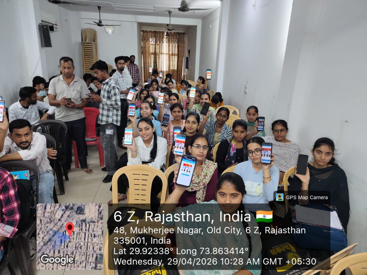 npsgnr335001's tweet image. एक कदम प्रशासन का, एक कदम आपका 🤝

नगर परिषद श्रीगंगानगर द्वारा स्वच्छ सर्वेक्षण 2025–26 के अंतर्गत आयोजित प्रशिक्षण कार्यक्रम में सफाई निरीक्षकों को Citizen 

👉 आपका फीडबैक ही शहर की प्रगति का आधार है

#TeamWork #SwachhCity #JanSahyog #SwachhSurvekshan2025