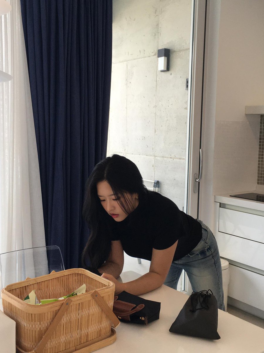 daily hyeju tweet media