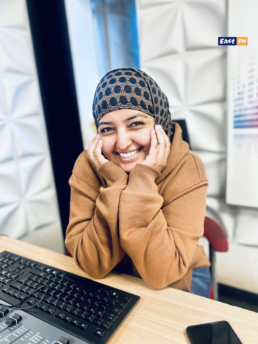 EastFMKenya's tweet photo. Morning ☀️Moods With Rehmat☺️❤️.
Rehmat Making Your Wednseday Morning Full Of Warmth✨✨☕️
#BreakFastWithRJ #RehmatAndJamil #armaanmalik #buddhusamann #EastFm https://t.co/lVe7HCncNg