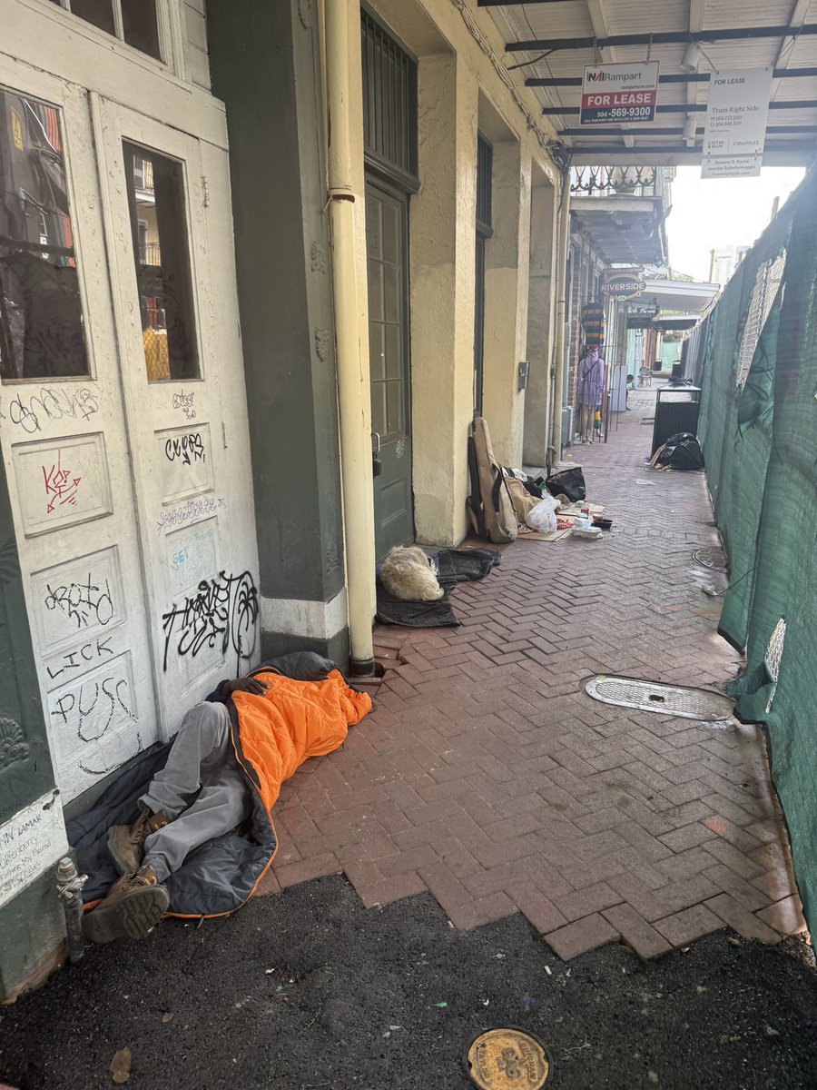 crawlwithBRIAN's tweet image. For those opposed to this, please take a look at my front door.  I look forward to your response.