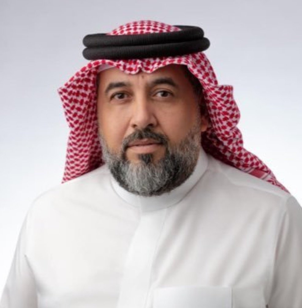 تكرم والفخر لنا بشرواك ، الله يحفظك ويقومك بالسلامة 💚،

[ للدّار في وقت المهمّات سبعه
مكرّمن في سيرته و المواضع ]

[ مقهويٍ عِلم الوفا بين ربعه 
يوم إنّ خنّور العبايات خاضع ] 

[ بوطبيع ماغيّر مع الناس طبعه
والضبع من ضبعة هَلْ الشر راضع ]
.
.
🖋️-إبراهيم بن سلمان 🇸🇦💚
#بن_سُويلم