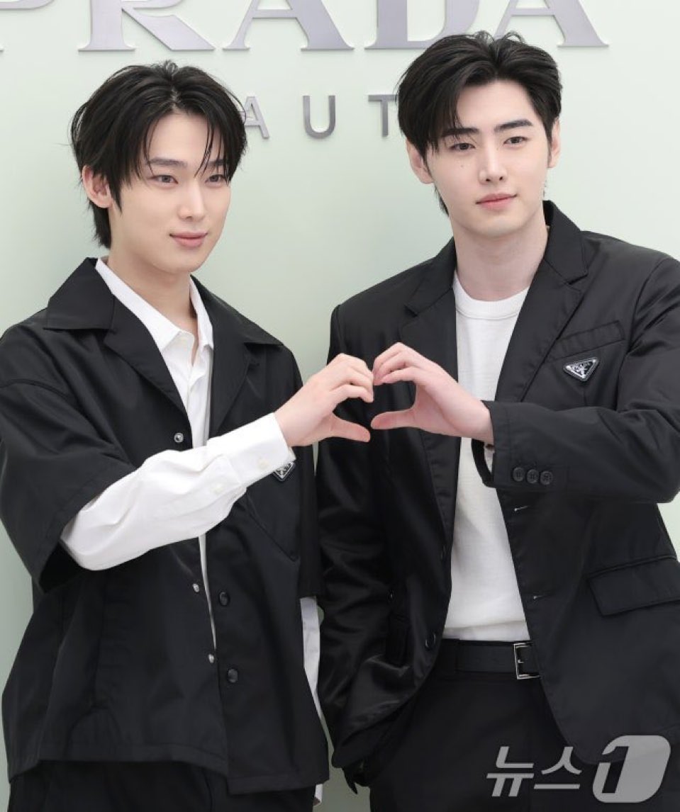 bloomingwingss's tweet image. #happy #healing